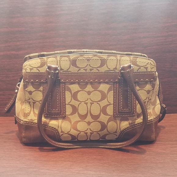 Signature Coach Handbag - Picture 3 of 11